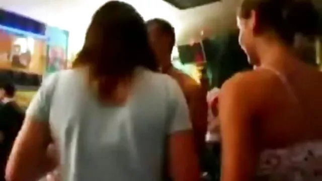 Ava Dalush regarder film porno lesbienne