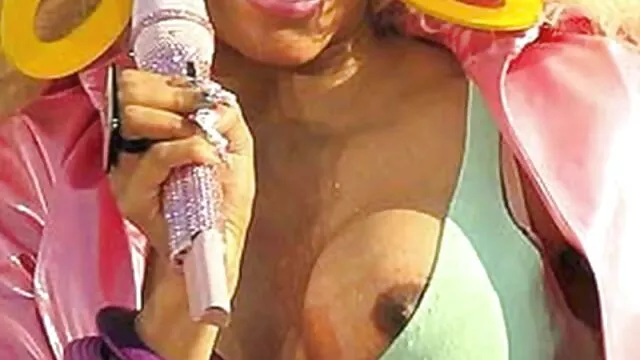 Ciel Reena film porno de lesbienne gratuit