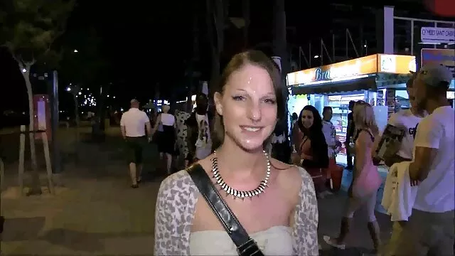 Marina film porno avec lesbienne